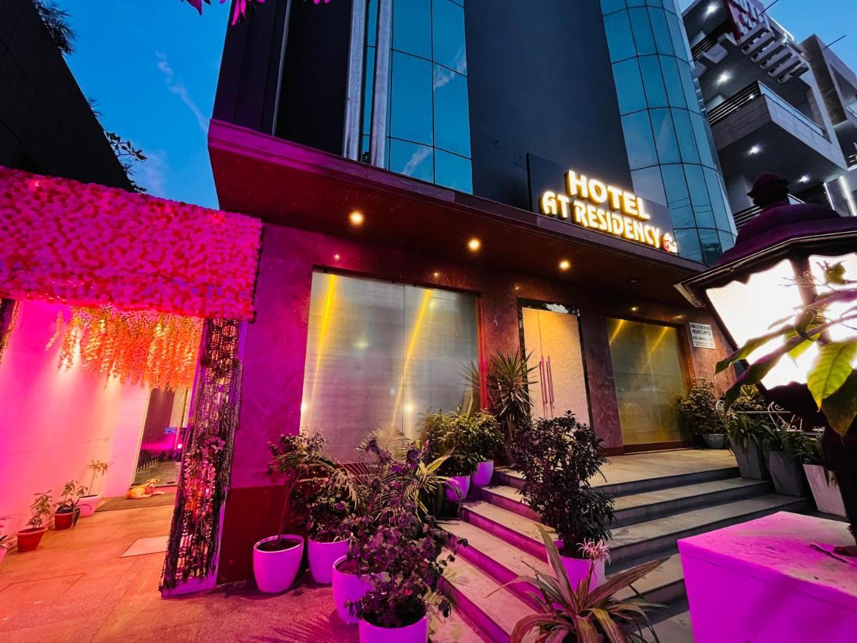 Hotel At Residency Kaushambi Couple Friendly Ghaziabad Esterno foto